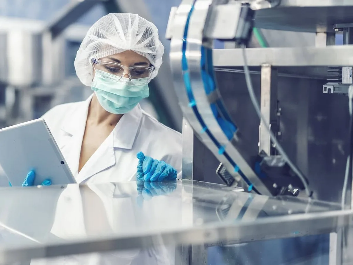 BUENAS PRACTICAS DE MANUFACTURA Y ALMACENAMIENTO